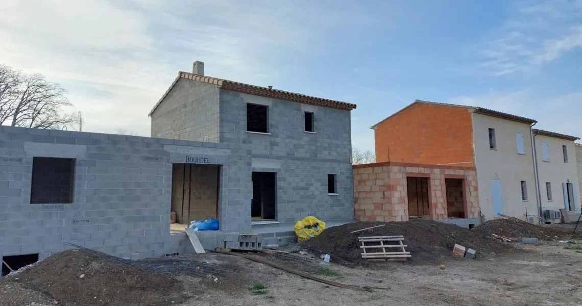 image Projet de construction d'une maison 85 m² avec terrain à VACQUEYRAS (84)