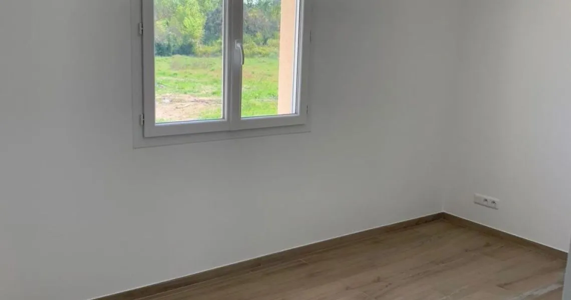 image Projet de construction d'une maison 90 m² avec terrain à VACQUEYRAS (84)