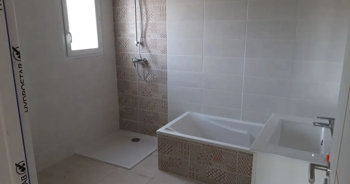 image Projet de construction d'une maison 90 m² avec terrain à VACQUEYRAS (84)