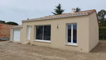 image tm Projet de construction d'une maison 82 m² avec terrain à VACQUEYRAS (84)