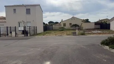 Terrain à bâtir de 215 m² à MANDUEL (30)